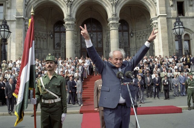 Göncz Árpád államfői megbizatása