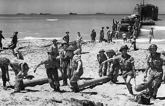 Szövetségesek Szicíliában partra szállnak