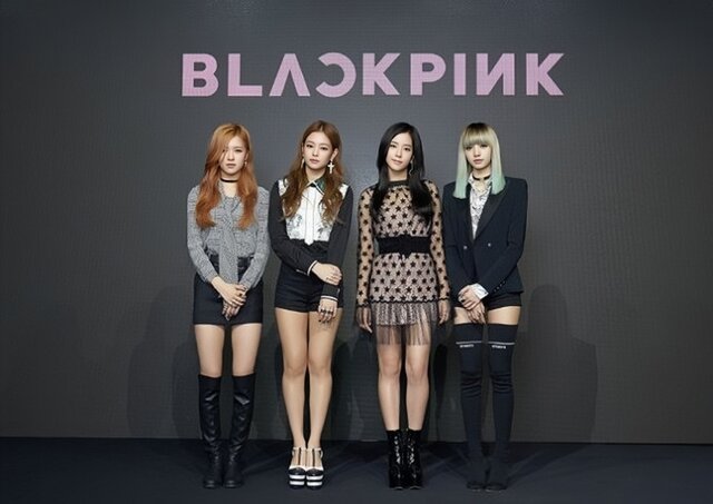 Το ντεμπούτο της στην ομάδα BLACKPINK