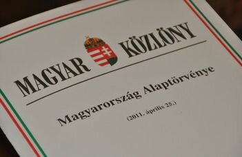 Alaptörvény