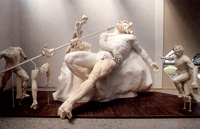 GRECIA 1 - Grecia helenística- Sperlonga, el naufragio del barco de Ulises - Polifemo