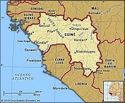 Portugueses chegam à costa da Guiné