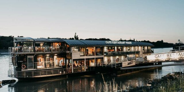 Árulók? Reformerek? "Lázadás a Titanicon" (Gavra G., 2003.)