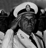 Bignone asume la presidencia