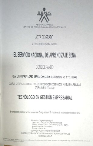 Graduación como tecnóloga en Gestión Empresarial