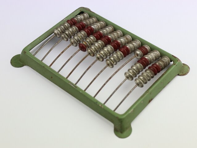 Aparición del ábaco como instrumento para realizar operaciones de calculo