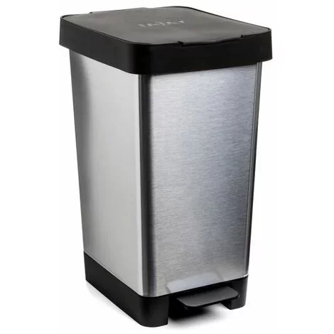 Cubo de basura con pedal