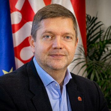 Az új elnök Tóth Bertalan