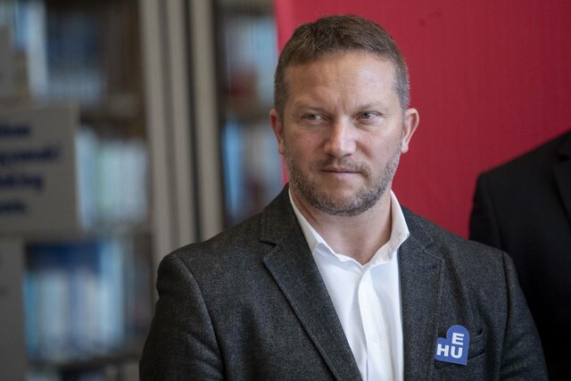 Ujhelyi István kilép az MSZP-ből