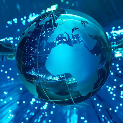 Timeline: La Internet