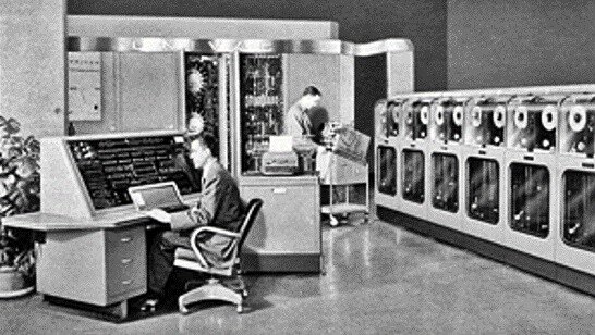 Sistema operativo BATCH.