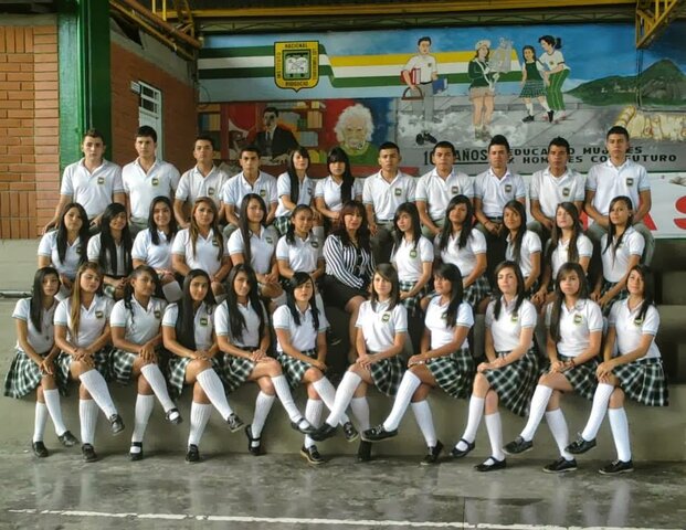 Me Gradue  como Bachiller