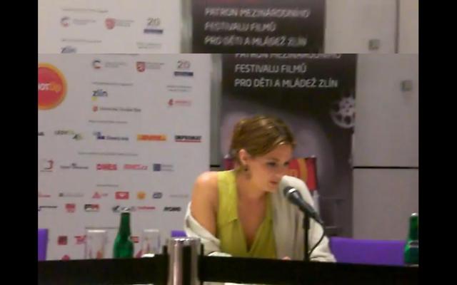 Stana singing at the Zlin Film Festival