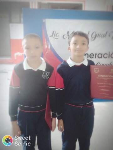 salió de la primaria