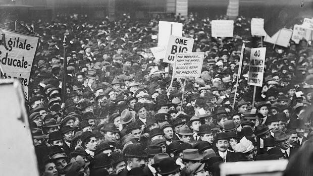 PSOE participa en la celebració del Primer de Maig.