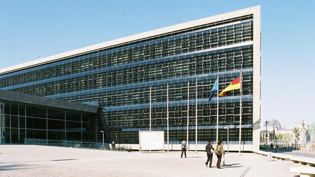 Основание Федеративного ведомства печати (Bundespresseamt, ВРА)