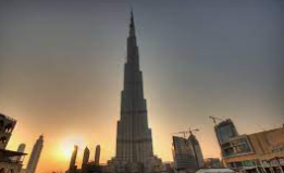 S'inaugura el burj khalifa.