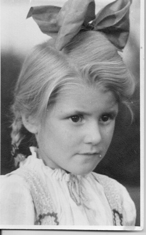 Marga learns to read.