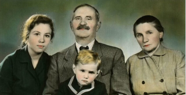 Clerk Maxwell [imagen en color]