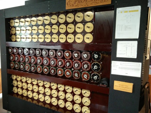 Alan Turing entra en escena