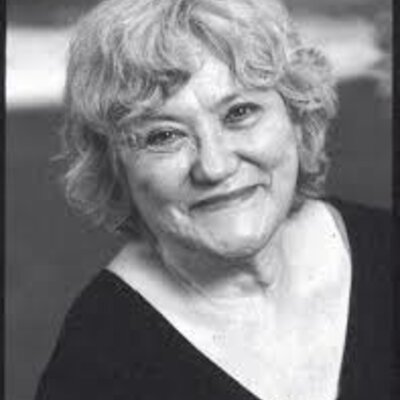 Timeline: Línia del temps, Isabel-Clara Simó