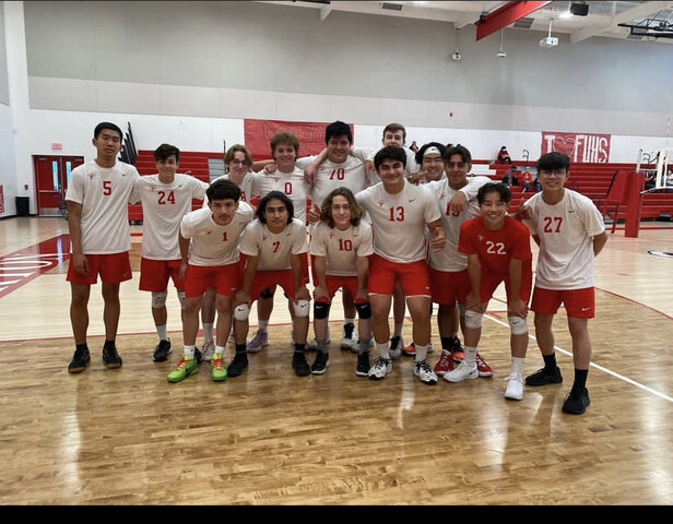 Me uni al equipo de voleibol de la escuela en 2021