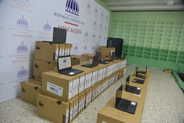 Programa Nacional de Computadoras para Maestros