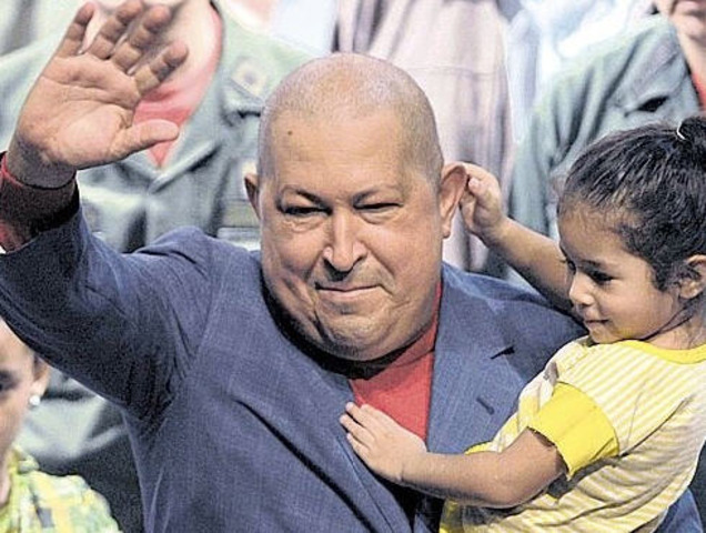 El cáncer cambió el físico de Chávez, pero no su gobierno