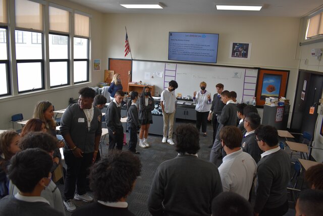 Daily R-Time replaces weekly Mentor Groups