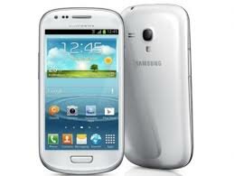 Tercer teléfono móvil