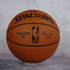 Balón de baloncesto 1984