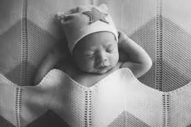 Naixement avi part de pare