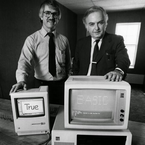 G. Kemeny y E. Kurtz crean BASIC