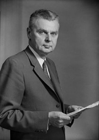 Cold War Leadership: Diefenbaker