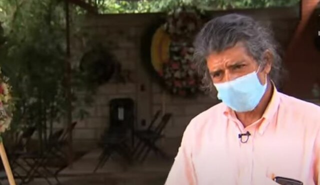 Arriba el padre de Beatriz