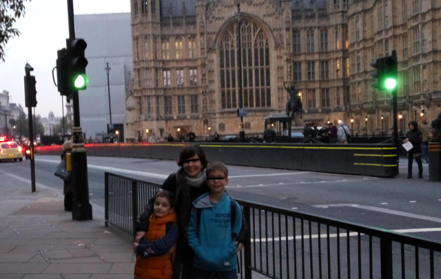 Ho. its the hour off the tea