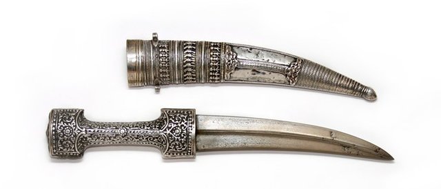 Ограбление и убийство венецианских и аггоюнлинских послов кюрдами.