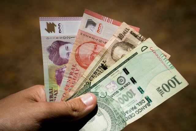 NACE EL PAPEL MONEDA 1985