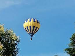 HOT AIR BALLOON