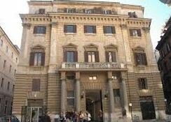 Вступила до технічного інституту Regio Istituto Tecnico Leonardo da Vinci,