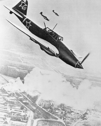 Окончание Сталинградской военной авиационной школы лётчиков