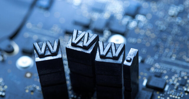 FINALIZAN LOS PROTOCOLOS WORLD WIDE WEB.