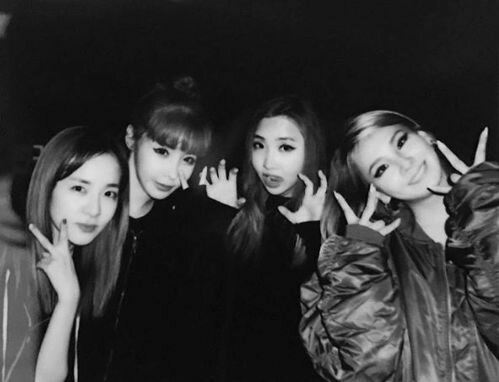 2NE1