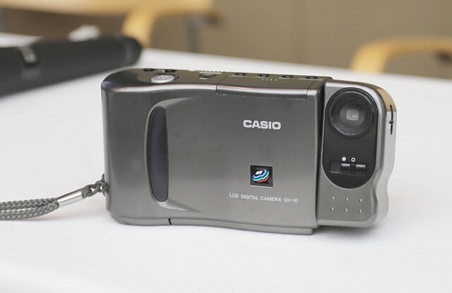 câmara Casio QV-10