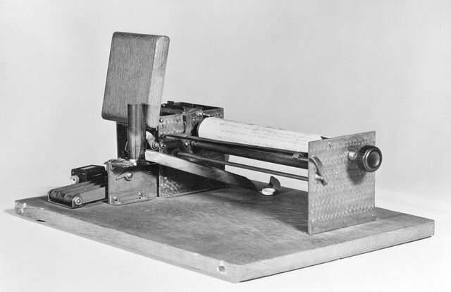 Pressey Teaching Machine