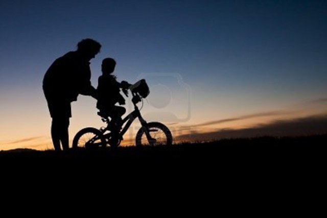 Began riding bike without training wheels.