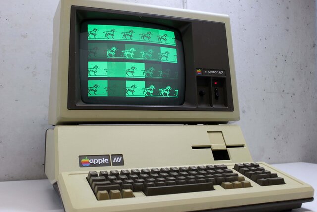 Apple 3