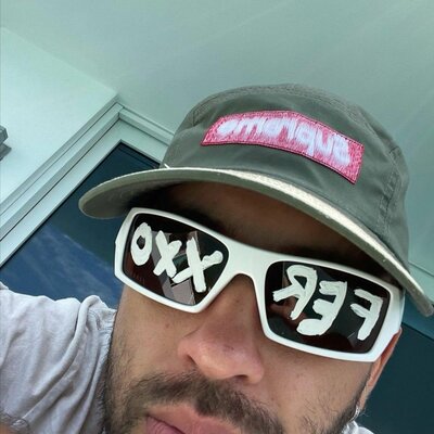 Timeline: La vida de Henao