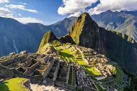 Incas defeat the Chancas and further expands their empire.