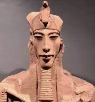 Akhenaton Founds a New Religion